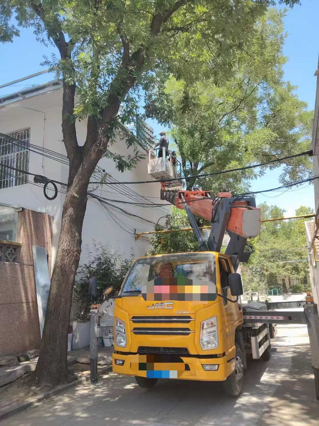 三水区高空作业车能吊装重物吗？最大承载多少公斤？